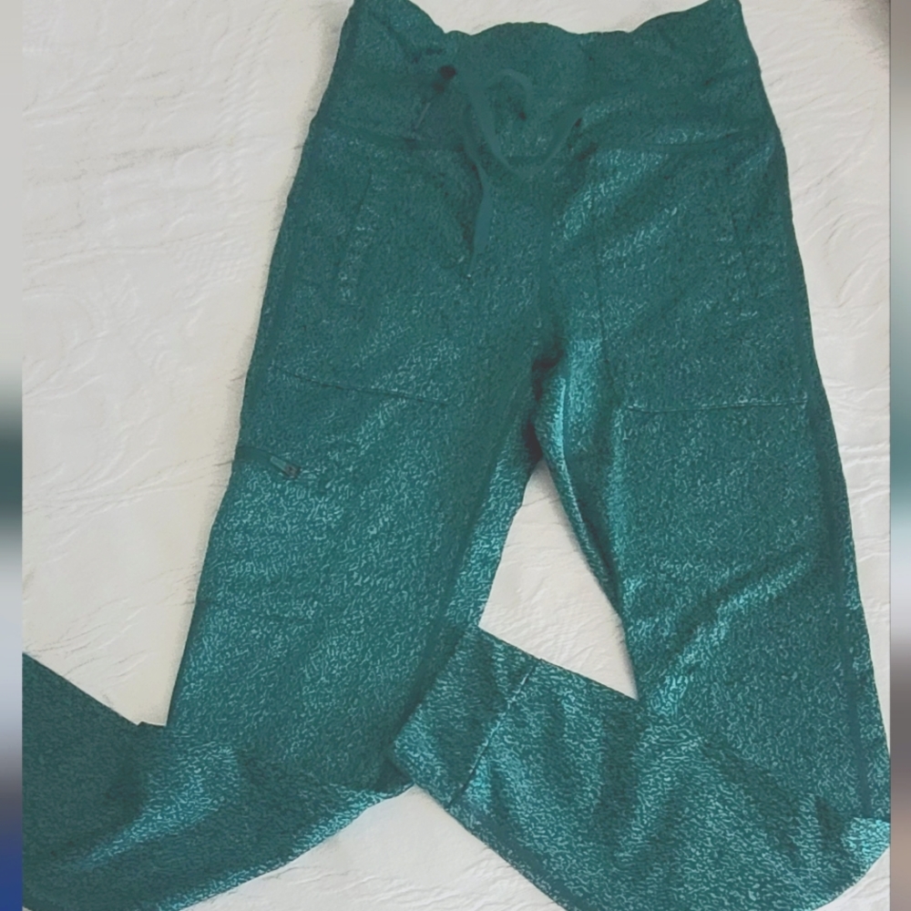 Euc like new Mondetta performance + Luxury jogger style active pants. (a10)